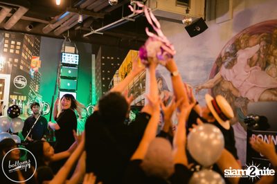 Saturday Night at BottomsUp, Thonglor — photo 245