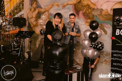 Saturday Night at BottomsUp, Thonglor — photo 257