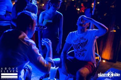 Dancing Under The Stars กับ DJ Neon ที่ อโบฟ อีเลฟเว่น — photo 7