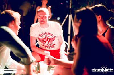 Dancing Under The Stars กับ DJ Neon ที่ อโบฟ อีเลฟเว่น — photo 21