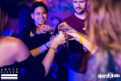 Dancing Under The Stars กับ DJ Neon ที่ อโบฟ อีเลฟเว่น — photo 33