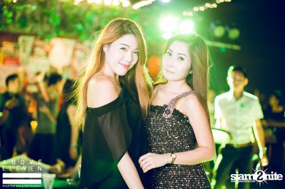 Dancing Under The Stars กับ DJ Neon ที่ อโบฟ อีเลฟเว่น — photo 38