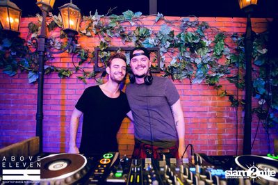 Dancing Under The Stars กับ DJ Neon ที่ อโบฟ อีเลฟเว่น — photo 52
