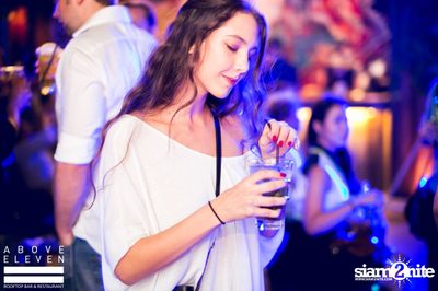Dancing Under The Stars กับ DJ Neon ที่ อโบฟ อีเลฟเว่น — photo 53