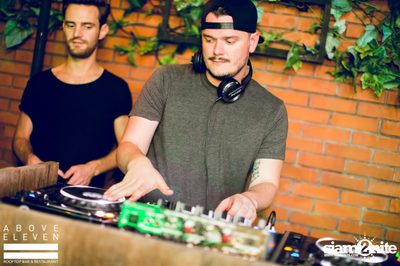 Dancing Under The Stars กับ DJ Neon ที่ อโบฟ อีเลฟเว่น — photo 58