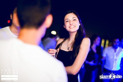 Dancing Under The Stars กับ DJ Neon ที่ อโบฟ อีเลฟเว่น — photo 60