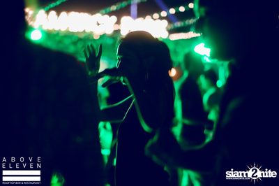 Dancing Under The Stars กับ DJ Neon ที่ อโบฟ อีเลฟเว่น — photo 66