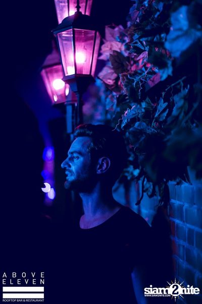 Dancing Under The Stars กับ DJ Neon ที่ อโบฟ อีเลฟเว่น — photo 71
