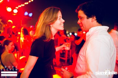 Dancing Under The Stars กับ DJ Neon ที่ อโบฟ อีเลฟเว่น — photo 85