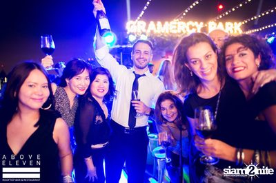 Dancing Under The Stars กับ DJ Neon ที่ อโบฟ อีเลฟเว่น — photo 93