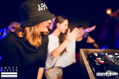 Dancing Under The Stars กับ DJ Neon ที่ อโบฟ อีเลฟเว่น — photo 106