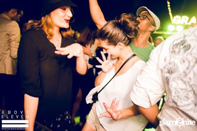 Dancing Under The Stars กับ DJ Neon ที่ อโบฟ อีเลฟเว่น — photo 114