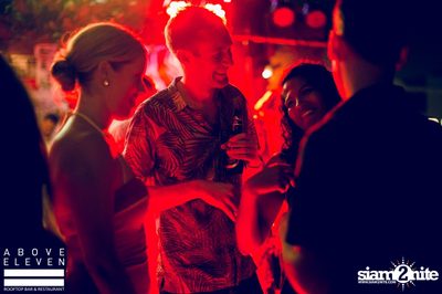 Dancing Under The Stars กับ DJ Neon ที่ อโบฟ อีเลฟเว่น — photo 120