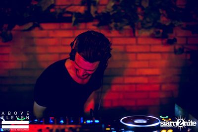 Dancing Under The Stars กับ DJ Neon ที่ อโบฟ อีเลฟเว่น — photo 124