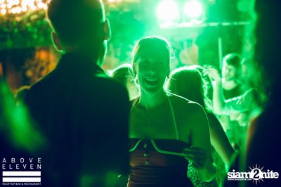 Dancing Under The Stars กับ DJ Neon ที่ อโบฟ อีเลฟเว่น — photo 127