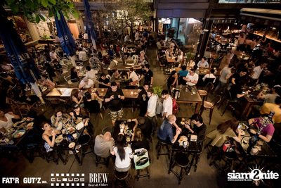 Seenspace Invasion ที่ร้าน Clouds, Fat'R Gut'z และ BREW Beers & Ciders — photo 3