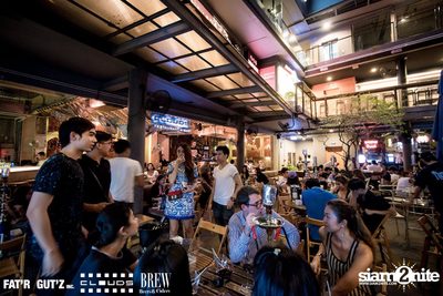 Seenspace Invasion ที่ร้าน Clouds, Fat'R Gut'z และ BREW Beers & Ciders — photo 8
