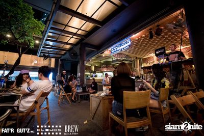 Seenspace Invasion ที่ร้าน Clouds, Fat'R Gut'z และ BREW Beers & Ciders — photo 13