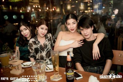 Seenspace Invasion ที่ร้าน Clouds, Fat'R Gut'z และ BREW Beers & Ciders — photo 14