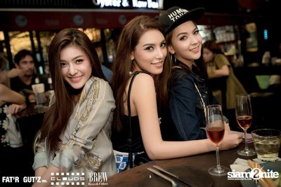 Seenspace Invasion ที่ร้าน Clouds, Fat'R Gut'z และ BREW Beers & Ciders — photo 36
