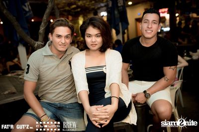 Seenspace Invasion ที่ร้าน Clouds, Fat'R Gut'z และ BREW Beers & Ciders — photo 39