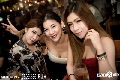 Seenspace Invasion ที่ร้าน Clouds, Fat'R Gut'z และ BREW Beers & Ciders — photo 56