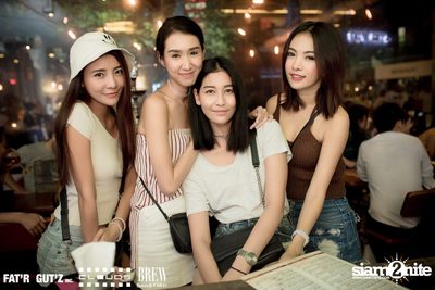 Seenspace Invasion ที่ร้าน Clouds, Fat'R Gut'z และ BREW Beers & Ciders — photo 58
