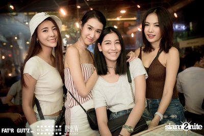 Seenspace Invasion ที่ร้าน Clouds, Fat'R Gut'z และ BREW Beers & Ciders — photo 59