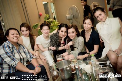 Seenspace Invasion ที่ร้าน Clouds, Fat'R Gut'z และ BREW Beers & Ciders — photo 60