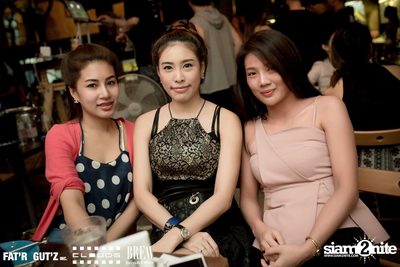 Seenspace Invasion ที่ร้าน Clouds, Fat'R Gut'z และ BREW Beers & Ciders — photo 67