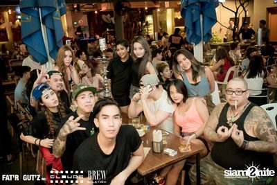 Seenspace Invasion ที่ร้าน Clouds, Fat'R Gut'z และ BREW Beers & Ciders — photo 97
