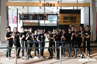 Circle of Friends Concert at Royal Paragon Hall — photo 2