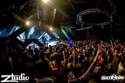 Grey Goose นำเสนอ TGIF : MAKJ & Timmy Trumpet (อัลบั้มที่ 2) — photo 3