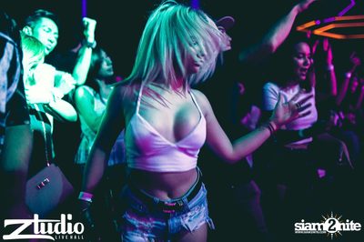 Grey Goose นำเสนอ TGIF : MAKJ & Timmy Trumpet (อัลบั้มที่ 1) — photo 7