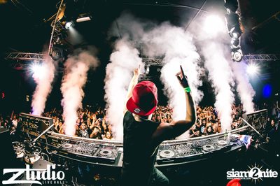 Grey Goose นำเสนอ TGIF : MAKJ & Timmy Trumpet (อัลบั้มที่ 1) — photo 53