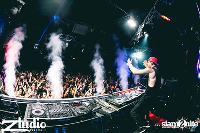 Grey Goose นำเสนอ TGIF : MAKJ & Timmy Trumpet (อัลบั้มที่ 1) — photo 59
