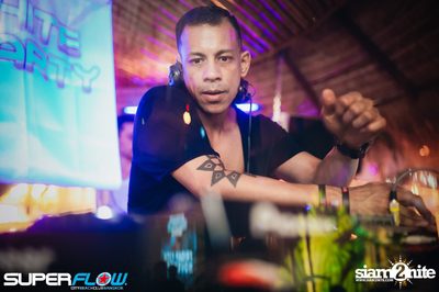 White Party - Open Air Edition at Superflow City Beach Club — photo 8