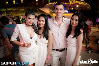 White Party - Open Air Edition at Superflow City Beach Club — photo 19