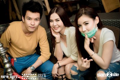 Seenspace Invasion ที่ร้าน Clouds, Fat'R Gut'z และ BREW Beers & Ciders — photo 18