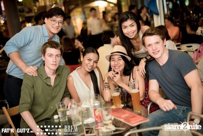 Seenspace Invasion ที่ร้าน Clouds, Fat'R Gut'z และ BREW Beers & Ciders — photo 52