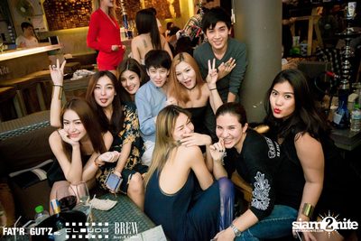 Seenspace Invasion ที่ร้าน Clouds, Fat'R Gut'z และ BREW Beers & Ciders — photo 83