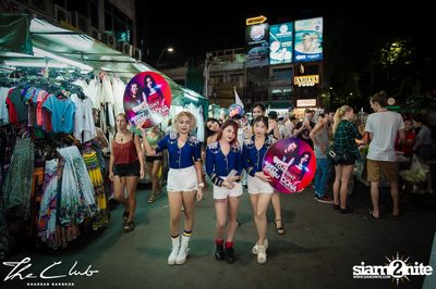 Matt Caseli & Dona Amelia at The Club Khaosan — photo 15