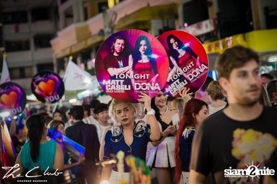 Matt Caseli & Dona Amelia at The Club Khaosan — photo 21