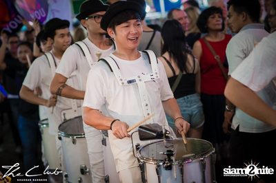 Matt Caseli & Dona Amelia at The Club Khaosan — photo 23