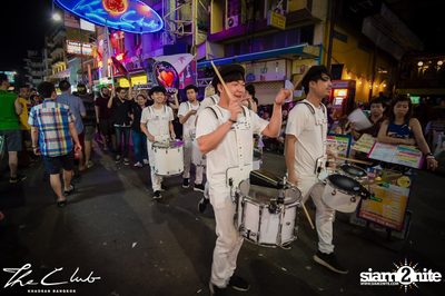 Matt Caseli & Dona Amelia at The Club Khaosan — photo 26
