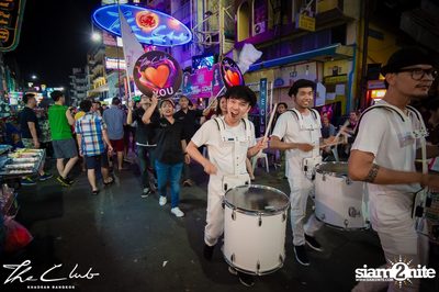 Matt Caseli & Dona Amelia at The Club Khaosan — photo 27