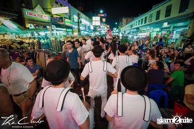 Matt Caseli & Dona Amelia at The Club Khaosan — photo 28