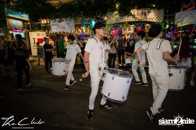 Matt Caseli & Dona Amelia at The Club Khaosan — photo 42