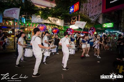 Matt Caseli & Dona Amelia at The Club Khaosan — photo 47