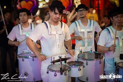 Matt Caseli & Dona Amelia at The Club Khaosan — photo 49